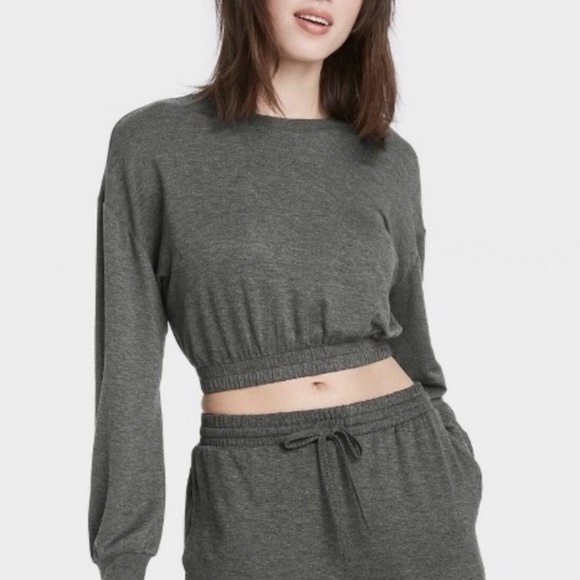 Colsie Charcoal Cropped long sleeve top – Size XS, Balloon Sleeves - Picture 1 of 4